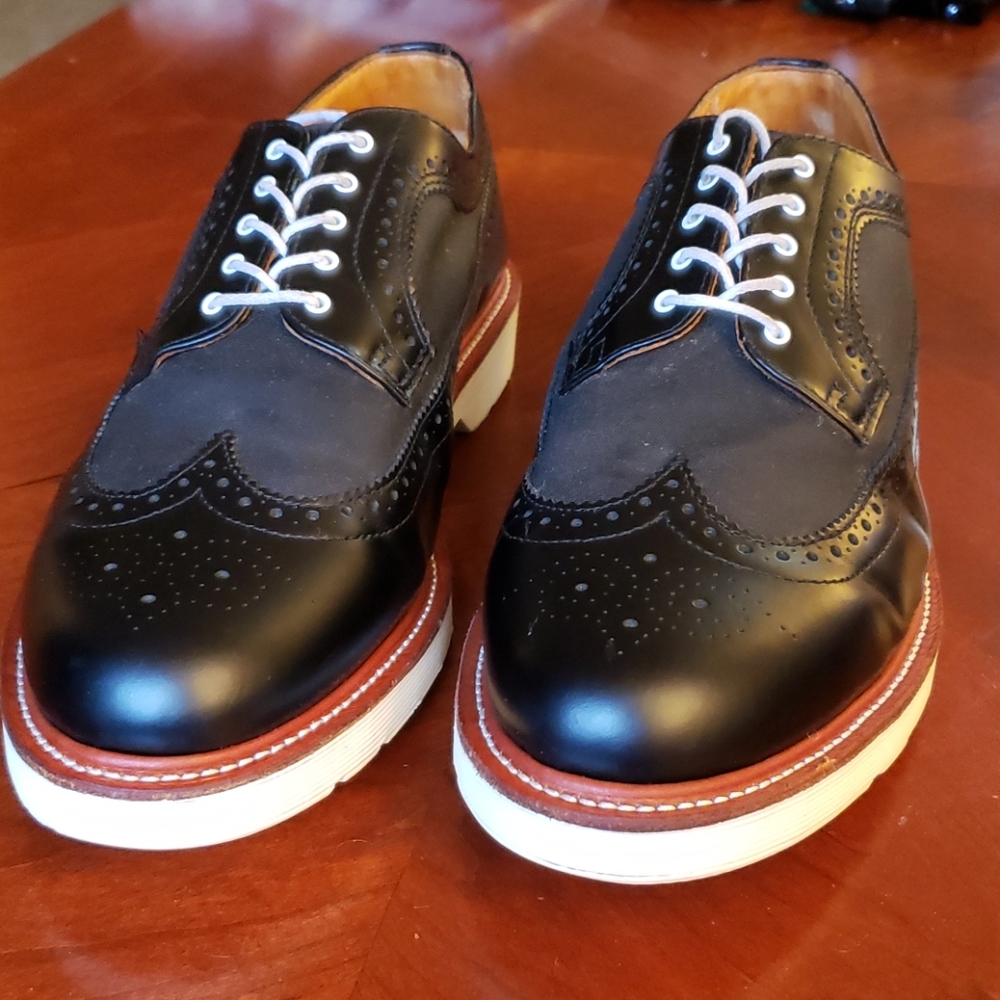 Dr. Marten's Alfred wingtip brogues